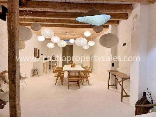 Haus zum Kauf 1.590.000 € 4 Zimmer 275 m² Vis