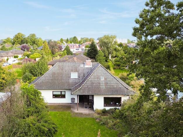 Einfamilienhaus zum Kauf 469.000 € 7 Zimmer 194 m² 1.228 m² Grundstück Bad Oldesloe 23843