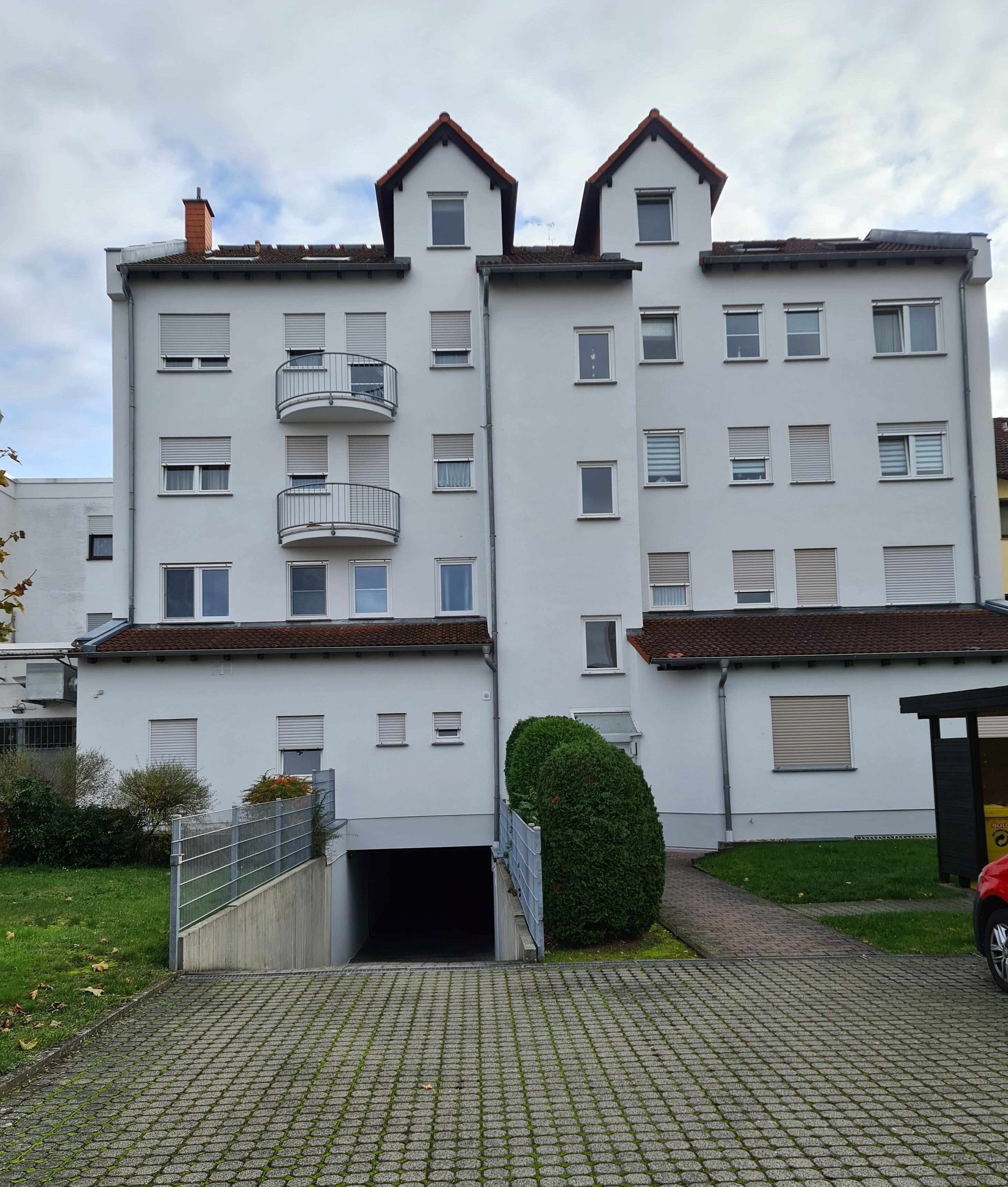 Wohnung zum Kauf 298.000 € 3 Zimmer 90 m²<br/>Wohnfläche 3.<br/>Geschoss ab sofort<br/>Verfügbarkeit Nieder-Roden Rodgau 63110