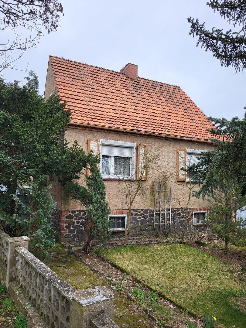 Einfamilienhaus zum Kauf provisionsfrei 40.000 € 4 Zimmer 74 m²<br/>Wohnfläche 833 m²<br/>Grundstück Birkholz Tangerhütte 39517