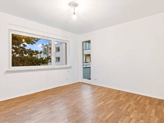 Wohnung zum Kauf 262.000 € 3 Zimmer 65,5 m² Geschoss 2/2 frei ab sofort Eisenacher Straße 24 Mariendorf Berlin 12109