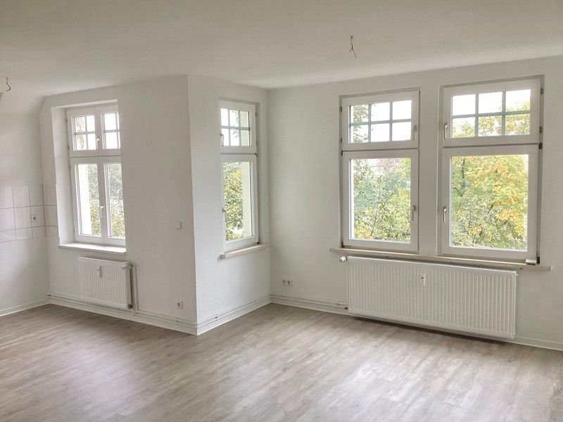 Wohnung zur Miete 301,06 € 2 Zimmer 47 m²<br/>Wohnfläche 3.<br/>Geschoss 05.10.2024<br/>Verfügbarkeit Dodendorfer Str. 14 Helmholtzstraße Magdeburg 39112