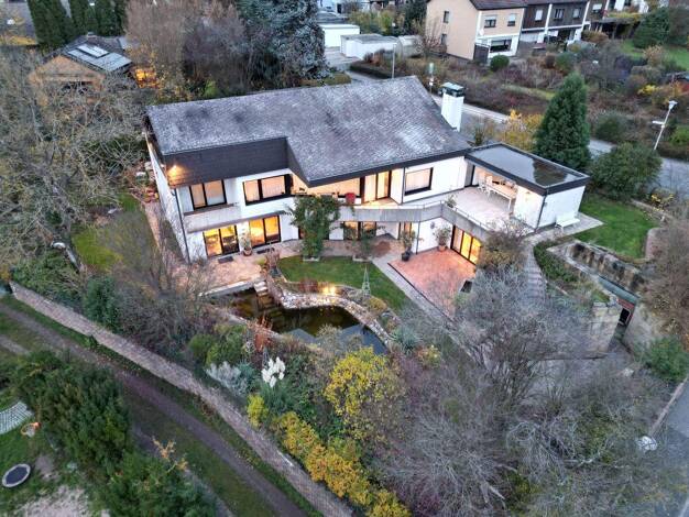 Mehrfamilienhaus zum Kauf 1.098.000 € 9 Zimmer 474 m² 1.258 m² Grundstück Ketschendorf Coburg 96450