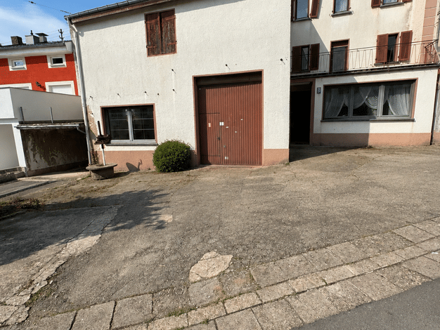 Einfamilienhaus zum Kauf 199.000 € 7 Zimmer 170 m² 800 m² Grundstück frei ab sofort Adlereck 8 Perl Perl 66706