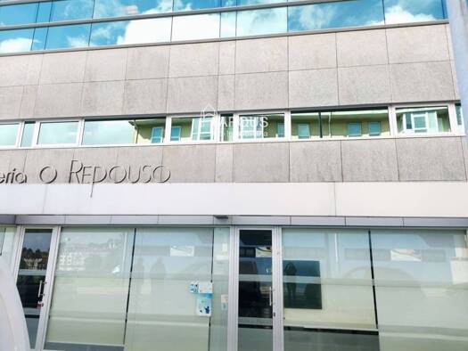 Verkaufsfläche zum Kauf 250.000 € 130 m² Verkaufsfläche Santiago de Compostela 15705