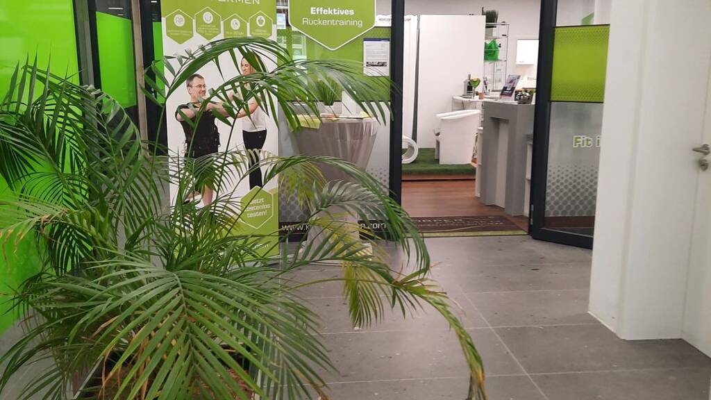 Büro zur Miete 1.200 € 1 Zimmer 100 m² Bürofläche Singen Singen (Hohentwiel) 78224