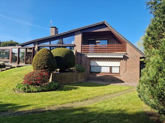 Einfamilienhaus zum Kauf provisionsfrei 499.999 € 7 Zimmer 223,2 m² 911 m² Grundstück frei ab sofort Grafschaft Schortens 26419