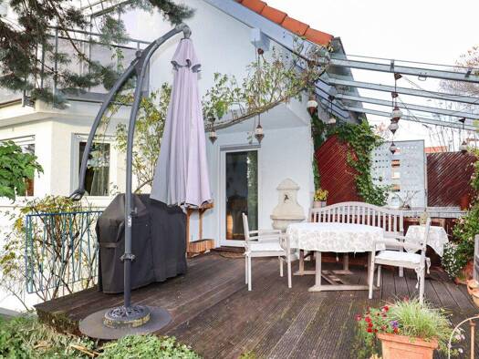 Einfamilienhaus zum Kauf 869.000 € 9 Zimmer 214 m² 467 m² Grundstück Metzingen 72555