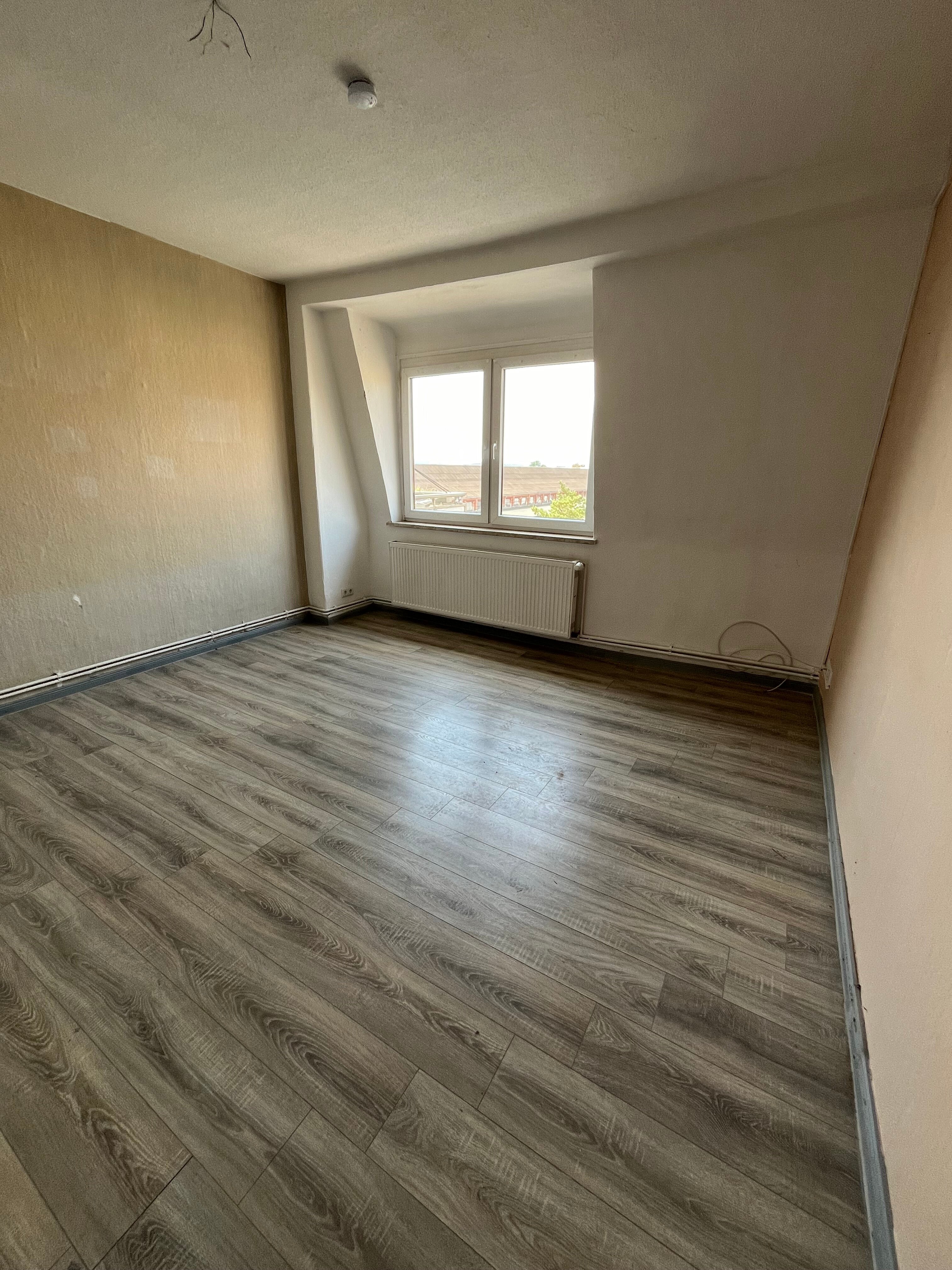 Wohnung zur Miete 600 € 4 Zimmer 90 m²<br/>Wohnfläche 3.<br/>Geschoss ab sofort<br/>Verfügbarkeit Bochumerstraße 38 Nordhausen Nordhausen 99734