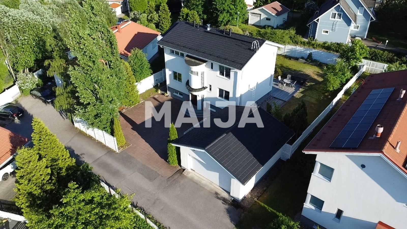 Einfamilienhaus zum Kauf 926.000 € 7 Zimmer 226 m²<br/>Wohnfläche 2.563 m²<br/>Grundstück Haltialehto 23 b Espoo 02330