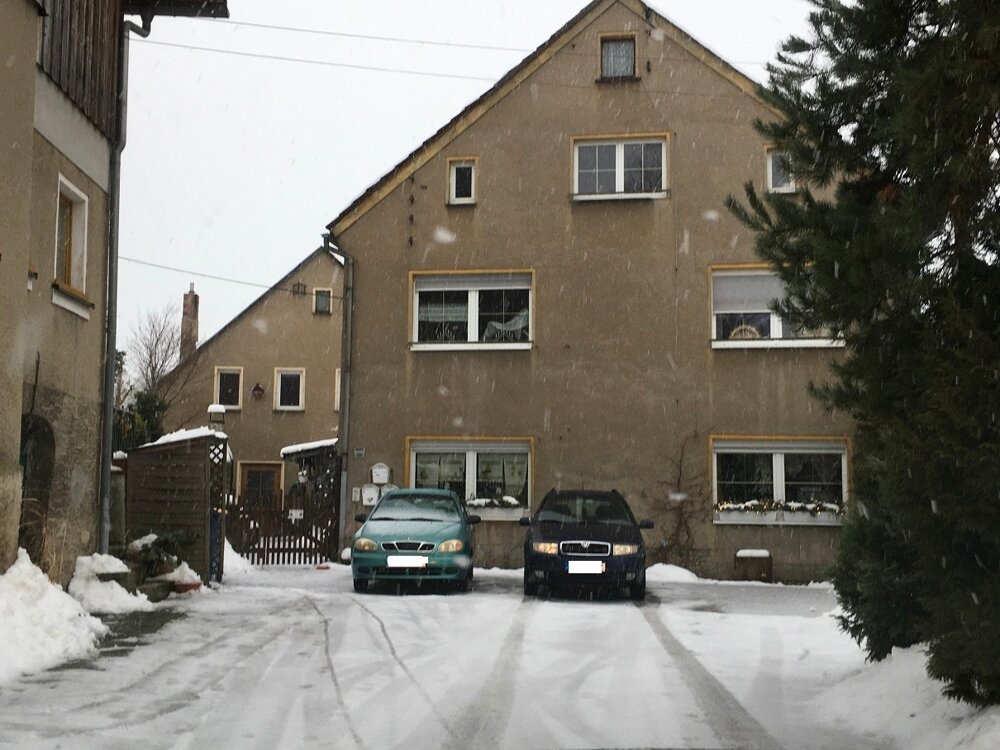 Mehrfamilienhaus zum Kauf provisionsfrei 77.500 € 12 Zimmer 287 m²<br/>Wohnfläche 3.117 m²<br/>Grundstück Zschocken Hartenstein / Zschocken 08118