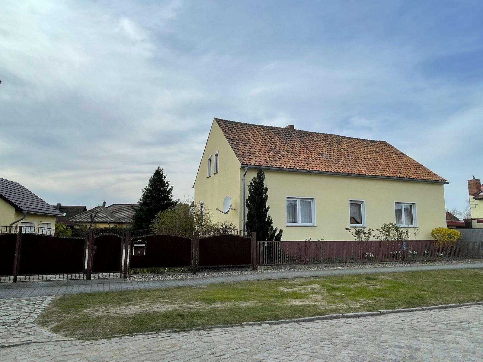 Einfamilienhaus zum Kauf 380.000 € 5 Zimmer 136 m²<br/>Wohnfläche 1.012 m²<br/>Grundstück Hartmannsdorf Lübben (Spreewald) 15907