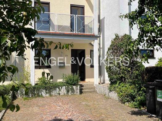 Reihenmittelhaus zur Miete 2.100 € 4 Zimmer 150 m² 255 m² Grundstück Auringen Auringen 65207