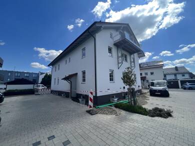 Wohnung zur Miete 1.460 € 6 Zimmer 140 m² Dachgeschoss frei ab 01.09.2025 Ergolding Ergolding 84030