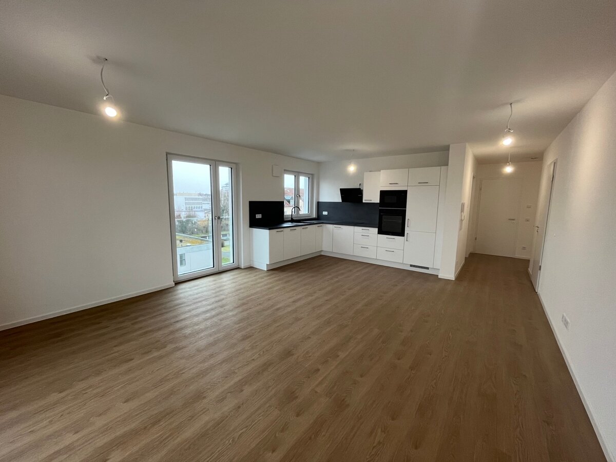 Wohnung zur Miete 870 € 2 Zimmer 68,3 m²<br/>Wohnfläche Altstadt Weiden in der Oberpfalz 92637