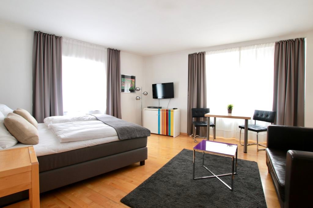 Wohnung zur Miete Wohnen auf Zeit 2.289 € 1 Zimmer 37 m²<br/>Wohnfläche 20.09.2024<br/>Verfügbarkeit Bismarckstraße Neustadt - Nord Köln 50672