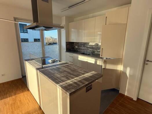 Wohnung zur Miete 1.200 € 3 Zimmer 82 m² Geschoss 3/4 frei ab sofort Heidingsfeld Würzburg 97084