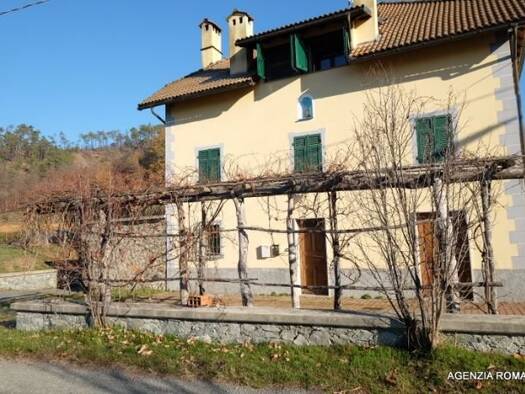 Mehrfamilienhaus zum Kauf 320.000 € 9 Zimmer 300 m² 10.000 m² Grundstück frei ab sofort Sassello 17046