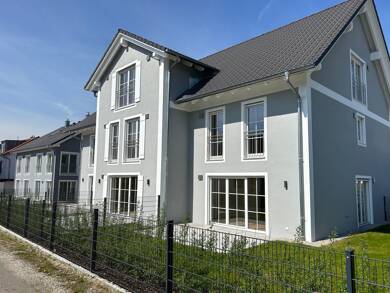 Mehrfamilienhaus zum Kauf provisionsfrei als Kapitalanlage geeignet 3.200.000 € 18 Zimmer 430 m² 660 m² Grundstück Alte Römerstraße 29 Kehr Erding 85435