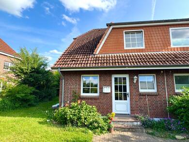 Doppelhaushälfte zum Kauf 375.000 € 5 Zimmer 101,8 m² 374 m² Grundstück frei ab 01.10.2025 Krummesse Krummesse 23628