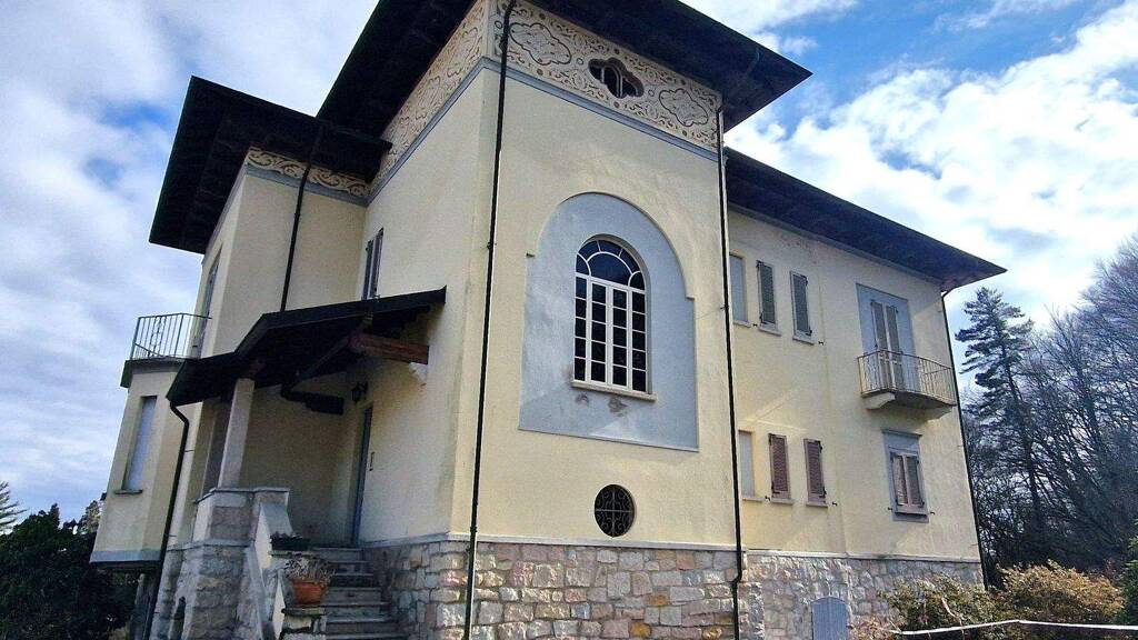 Wohnung zum Kauf 110.000 € 3 Zimmer 75 m² Geschoss 3/3 frei ab sofort Via al Panor Gignese 28836