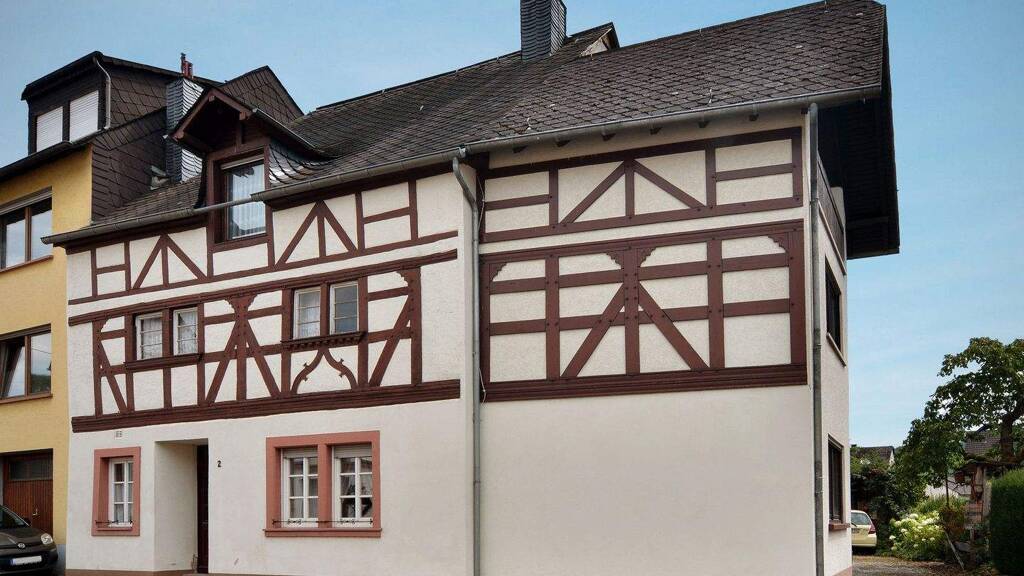 Einfamilienhaus zum Kauf 177.000 € 8 Zimmer 149 m² 545 m² Grundstück Bahnhofstraße 2 Rachtig Zeltingen-Rachtig 54492