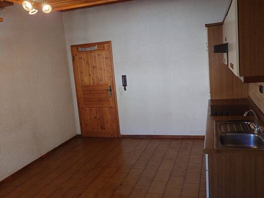 Wohnung zur Miete 550 € 2 Zimmer 46 m² Geschoss 1/3 frei ab sofort Obere Burggasse 8 Nieder-Erlenbach Frankfurt am Main 60437