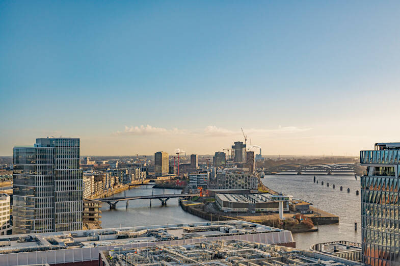 Wohnung zur Miete 4.610 € 3 Zimmer 126 m² frei ab sofort HafenCity Hamburg 20457