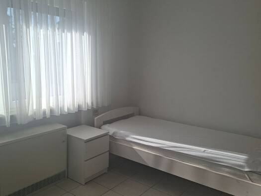 Wohnung zur Miete 350 € 1 Zimmer 20 m² UG frei ab sofort Nordendstraße 36 Walldorf Mörfelden-Walldorf 64546