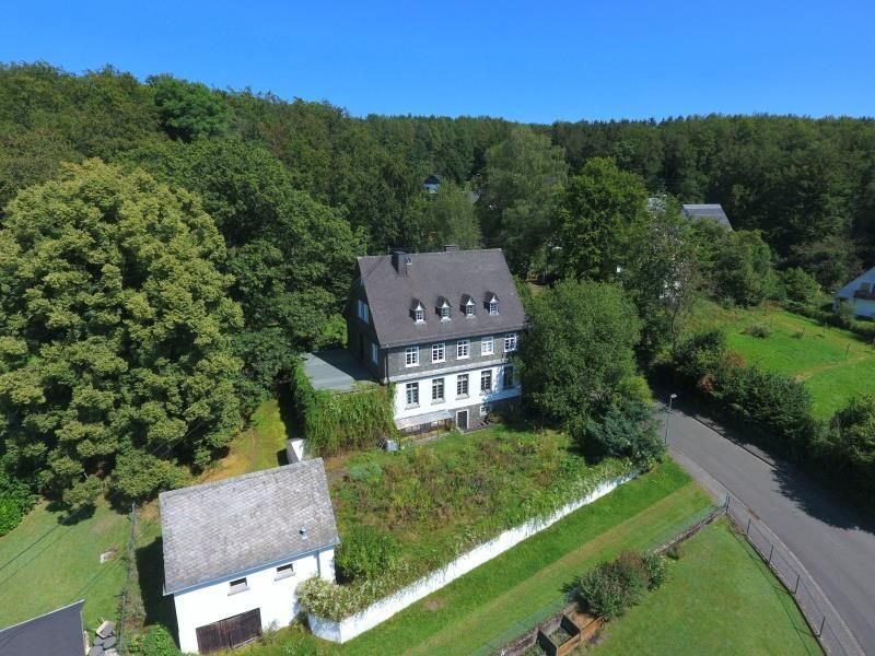 Einfamilienhaus zum Kauf 299.000 € 5 Zimmer 285 m²<br/>Wohnfläche 1.225 m²<br/>Grundstück Großseifen 56472