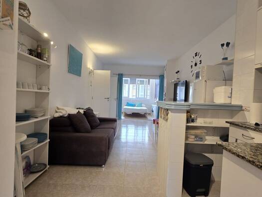 Wohnung zur Miete 3 Zimmer 2. Geschoss frei ab sofort Cala 07590