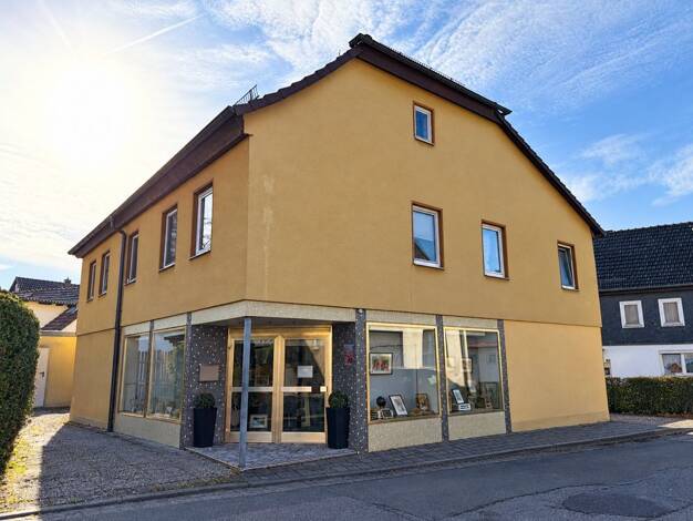 Haus zum Kauf 159.000 € 7 Zimmer 150 m² 300 m² Grundstück Ebersdorf Ebersdorf b.Coburg 96237