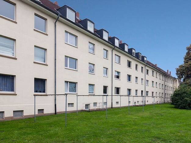 Wohnung zur Miete 679 € 3 Zimmer 68,5 m² 2. Geschoss frei ab 12.09.2026 Limbeker Straße 29 Braunschweig Viewegsgarten - Bebelhof 38126