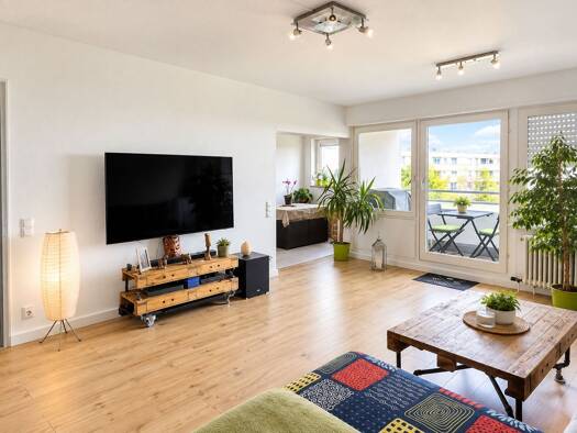 Wohnung zum Kauf 379.000 € 3 Zimmer 90 m² Lindenhof Lindenhof 68163