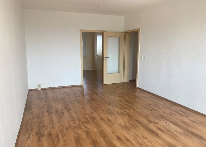 Wohnung zur Miete 249 € 2 Zimmer 50,2 m²<br/>Wohnfläche 4.<br/>Geschoss Schöninger Straße 6 Oschersleben Oschersleben 39387