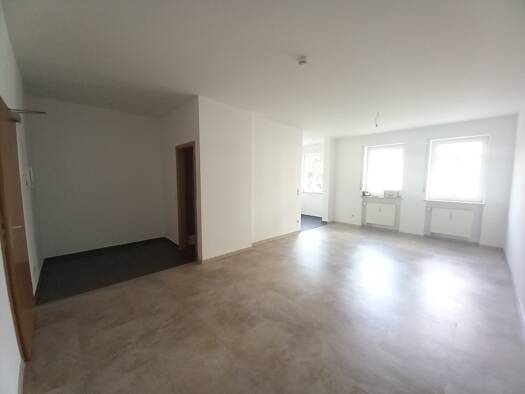 Studio zur Miete 210 € 1 Zimmer 35 m² EG Crimmitschau 08451