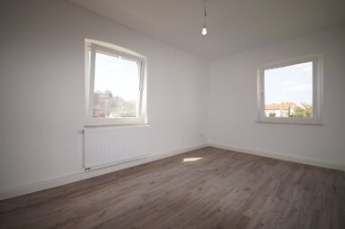 Wohnung zur Miete 999 € 4 Zimmer 104 m² frei ab sofort Hohenstaufenring 106 Rodenbeck 1 Minden 32427