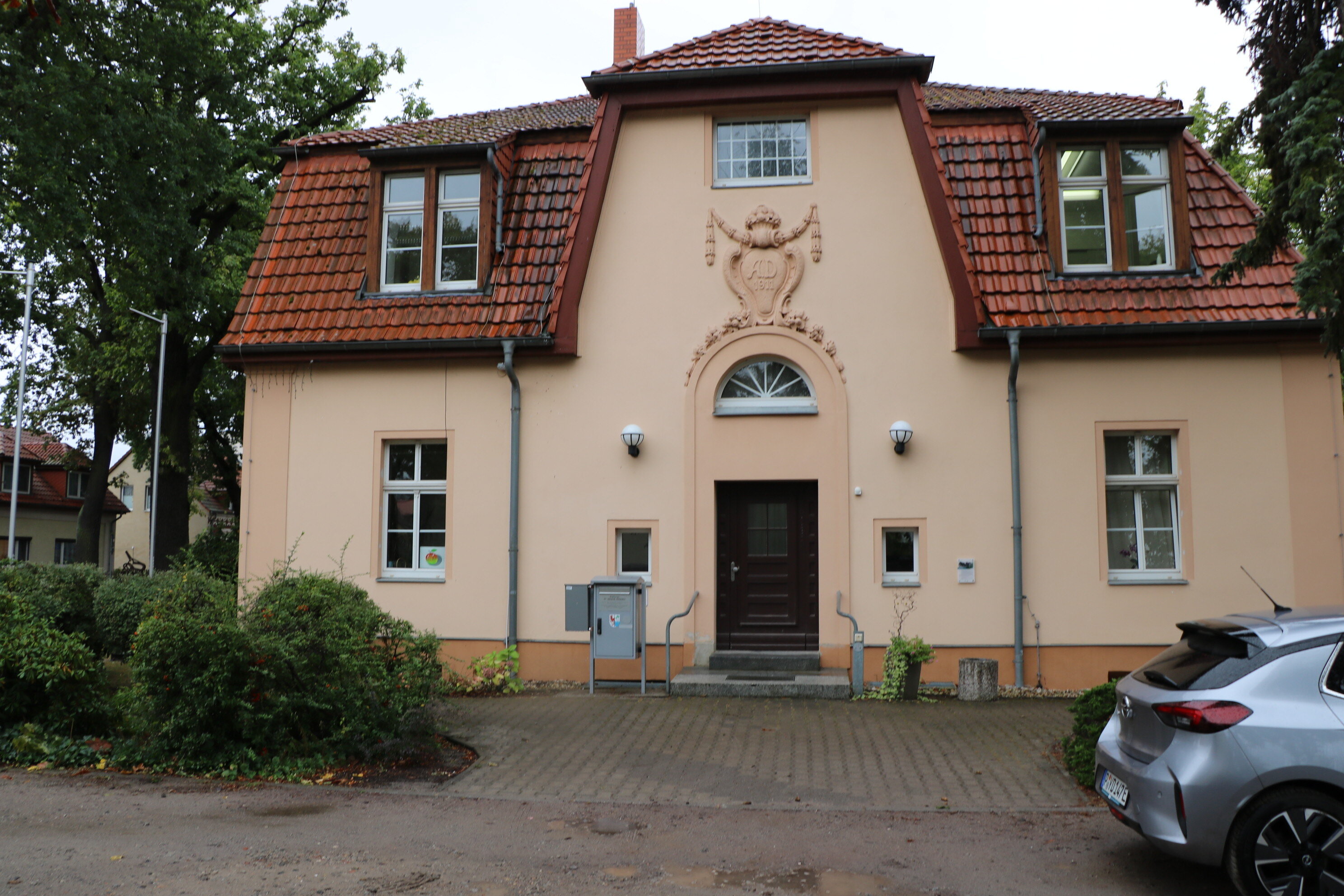 Haus zum Kauf 800.000 € 499 m²<br/>Wohnfläche 824 m²<br/>Grundstück Potsdamer Str. 33 Michendorf Michendorf 14552