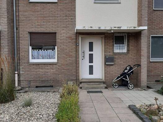 Reihenmittelhaus zur Miete 480 € 4 Zimmer 72 m² frei ab 01.02.2026 Kruppstraße Neustadt Meppen 49716