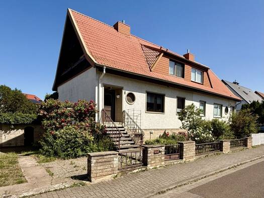 Doppelhaushälfte zum Kauf 329.000 € 3 Zimmer 115 m² 597 m² Grundstück Stadtfeld West Magdeburg 39110
