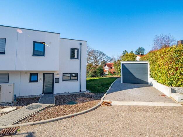 Doppelhaushälfte zur Miete 2.000 € 5 Zimmer 157 m² 439,9 m² Grundstück Gernsbach 76593