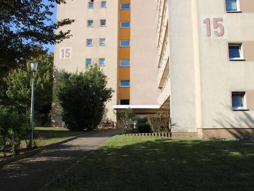 Wohnung zur Miete 741 € 3 Zimmer 57,5 m² 5. Geschoss frei ab 16.04.2026 Hugo-Sinzheimer-Strasse 15 Bonames Frankfurt am Main 60437