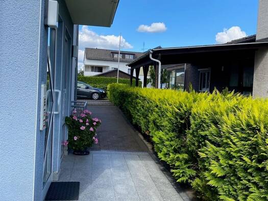Wohnung zur Miete 530 € 3 Zimmer 81,4 m² frei ab sofort Dahlienweg 4 Beverungen Beverungen 37688
