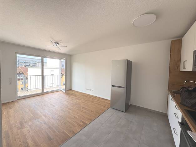 Wohnung zur Miete 730 € 2 Zimmer 44,8 m² 4. Geschoss frei ab 15.09.2026 Innenstadt Kaiserslautern 67655
