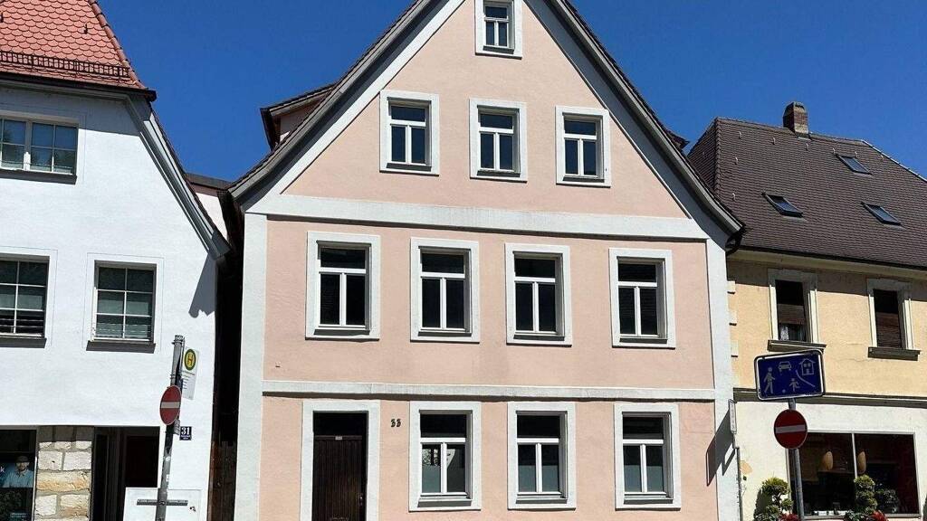 Mehrfamilienhaus zum Kauf 18 Zimmer 550 m² 280 m² Grundstück frei ab sofort Forchheim 91301
