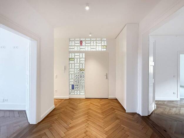 Wohnung zur Miete 2.350 € 5 Zimmer 140 m² frei ab 15.02.2026 West Stuttgart 70178