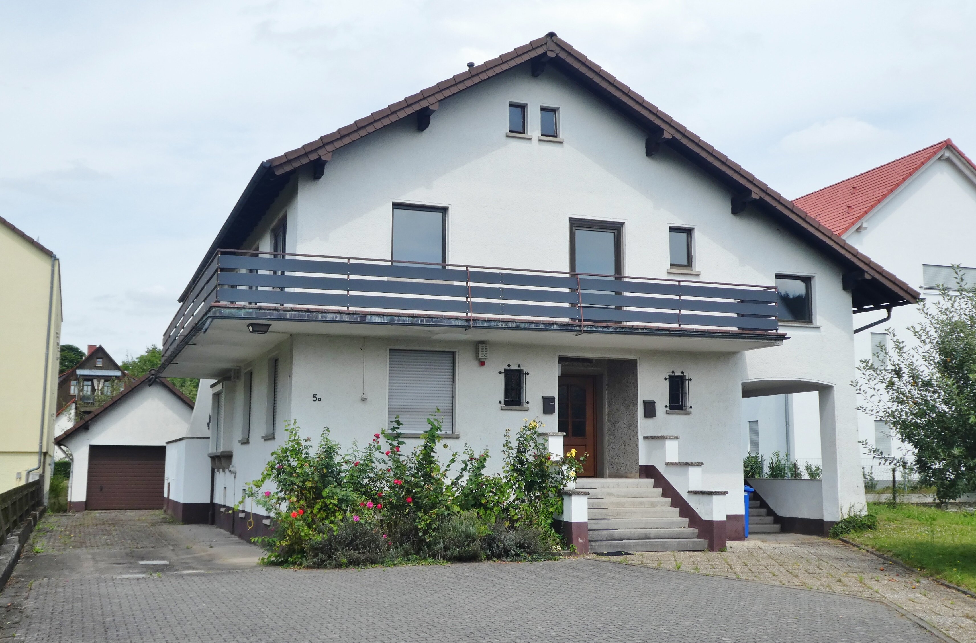 Mehrfamilienhaus zum Kauf 595.000 € 12 Zimmer 270 m²<br/>Wohnfläche 1.713 m²<br/>Grundstück ab sofort<br/>Verfügbarkeit Bad König Bad König 64732