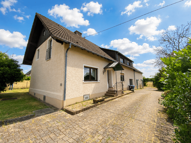 Bauernhaus zum Kauf 239.000 € 6 Zimmer 180 m² 4.163 m² Grundstück Lambertsberg 54649