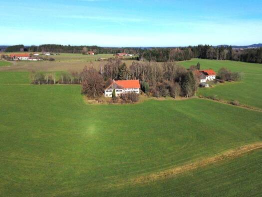 Bauernhaus zum Kauf 750.000 € 10 Zimmer 289 m² 14.469 m² Grundstück Ausnang Leutkirch 88299