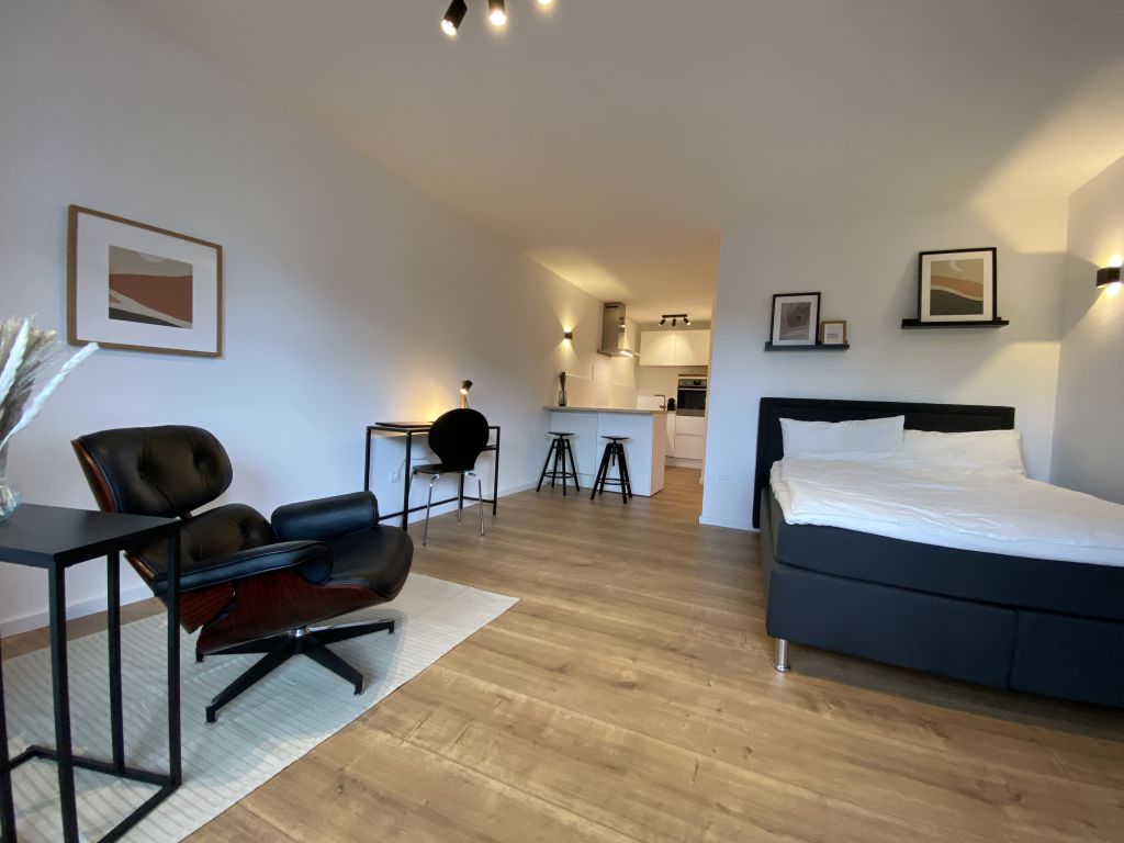 Wohnung zur Miete Wohnen auf Zeit 1.190 € 1 Zimmer 32 m²<br/>Wohnfläche 01.01.2025<br/>Verfügbarkeit Friedrichstraße Friedrichstadt (Ostragehege) Dresden 01067